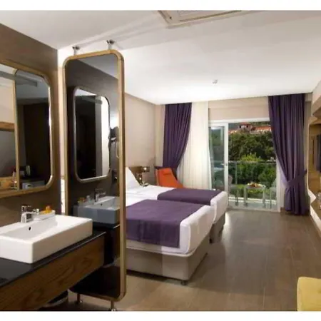 Casa De Maris & Adult Only 16 Hotel 5*